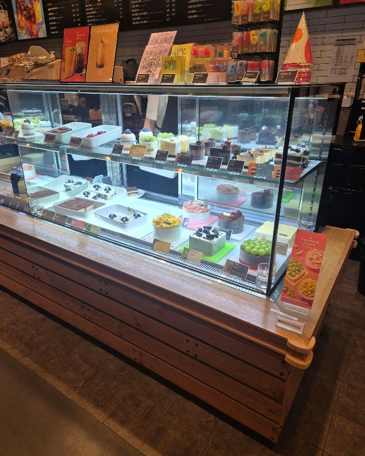 투썸플레이스 쇼케이스