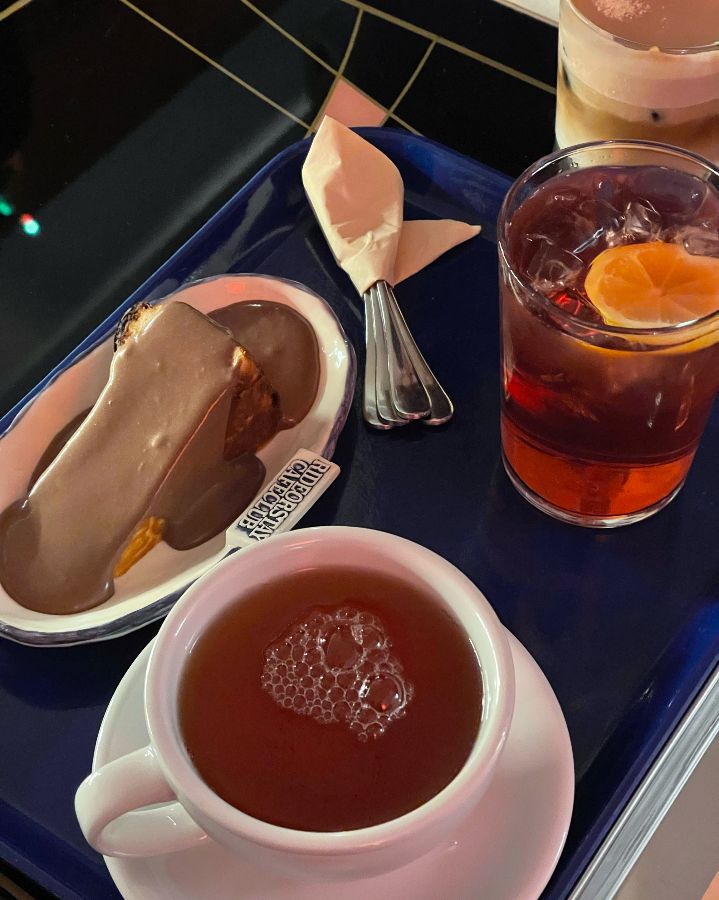 산 세바스티안과 음료의 먹음직스러운 비주얼