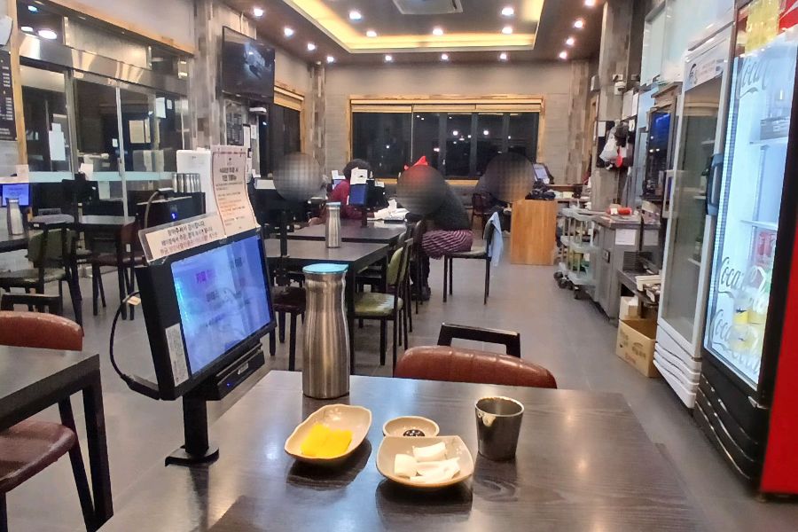 넓고 깔끔한 풍차 내부