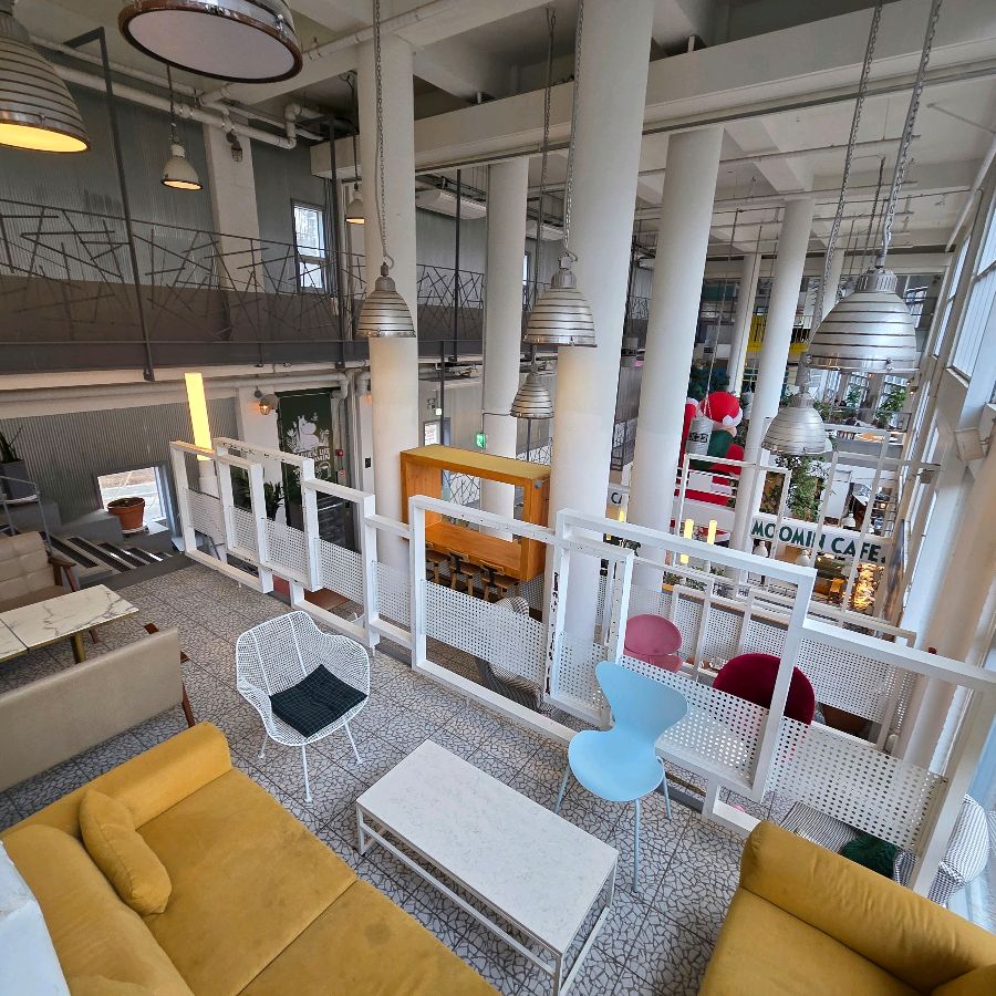 카페 내부 좌석