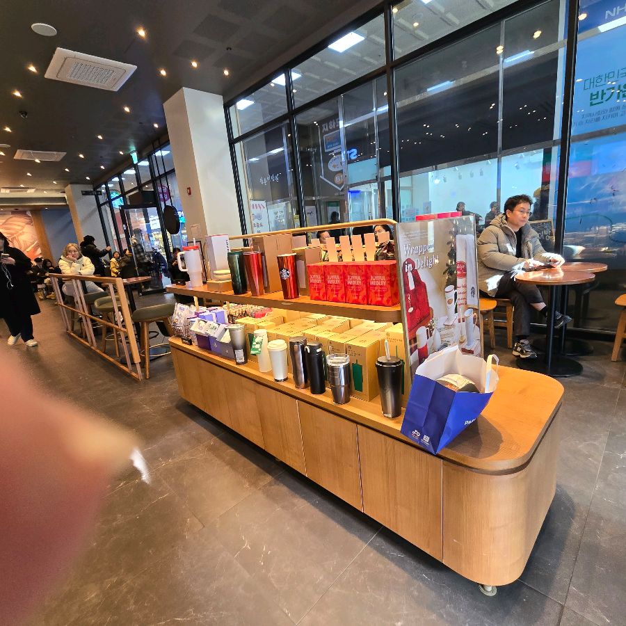 매장 내부 좌석