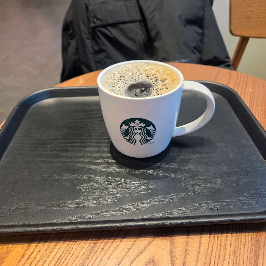 따뜻한 아메리카노