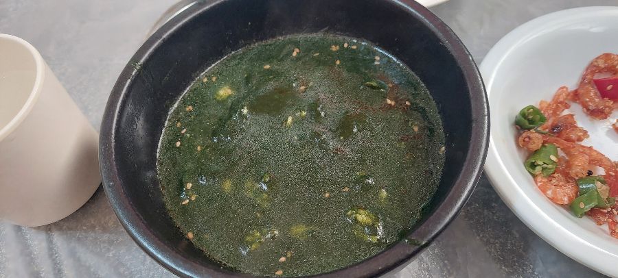 향긋한 매생이굴국