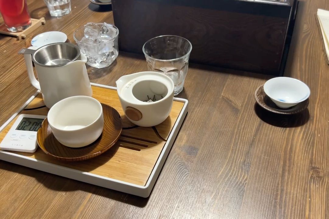 차를 음미하는 시간을 더욱 풍요롭게 만들어주는 다구 세트