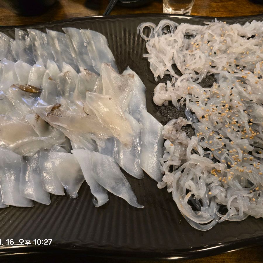 신선한 오징어회