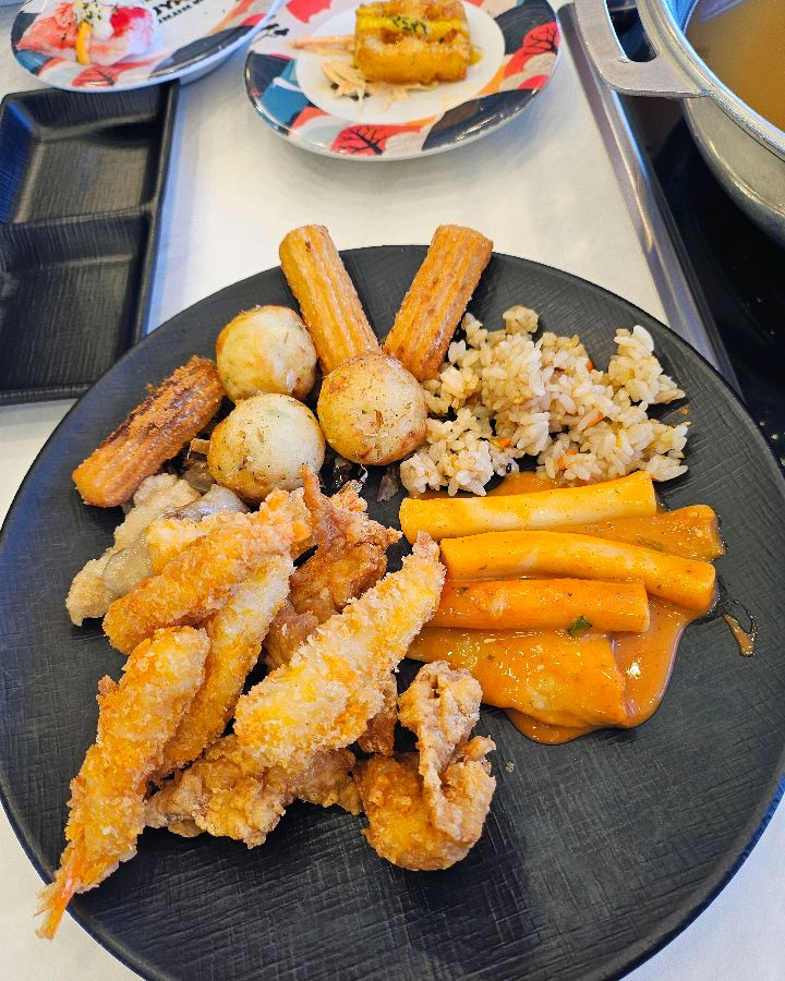 츄러스, 튀김 등 다양한 핫디쉬