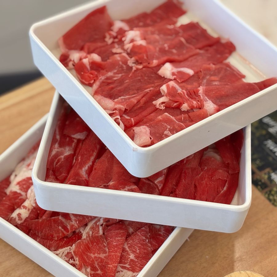 윤기가 흐르는 신선한 소고기