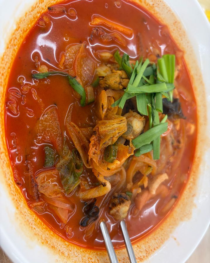 오송짬뽕 짬뽕 속 신선한 해산물