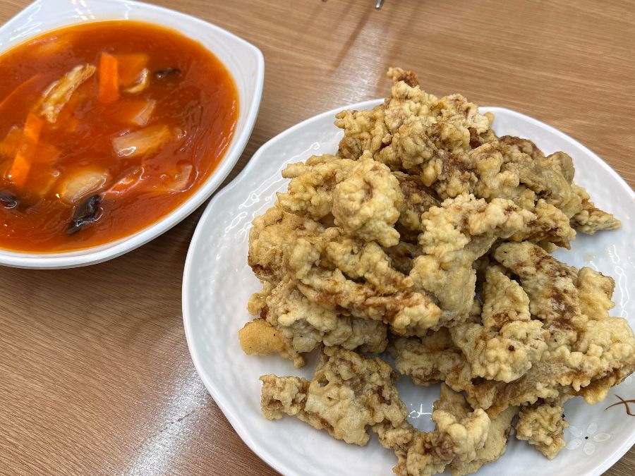 바삭한 튀김옷이 인상적인 오송짬뽕의 탕수육