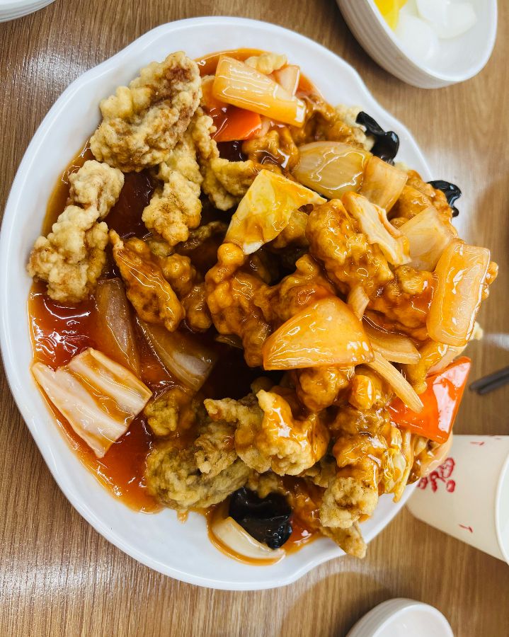 오송짬뽕 탕수육의 윤기 흐르는 모습