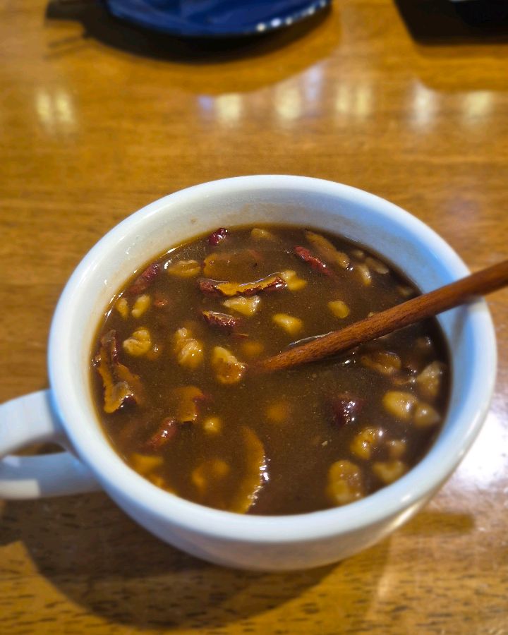 따뜻한 대추차 한 잔