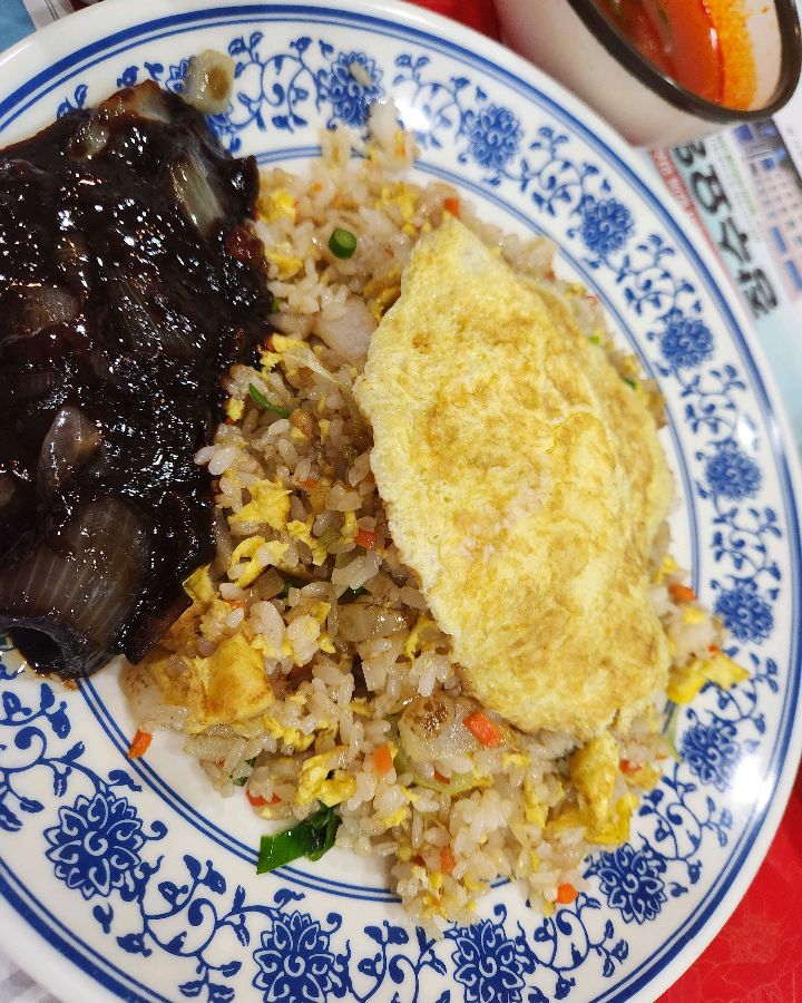 고슬고슬한 볶음밥