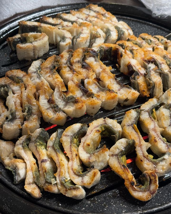 장어구이 한 상 차림