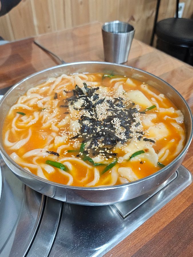 얼큰장칼제비 클로즈업