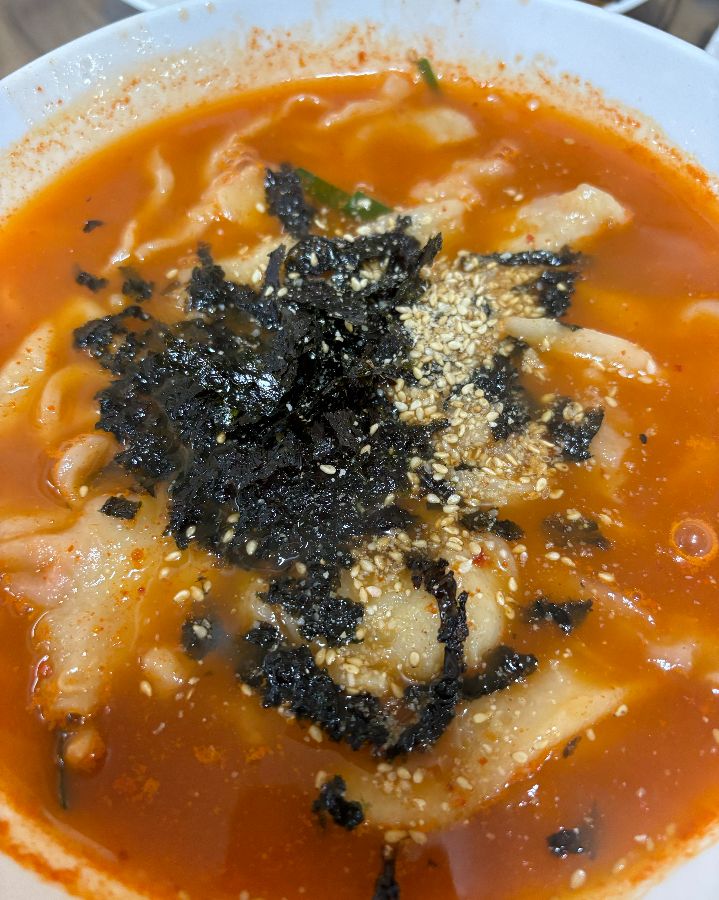 얼큰장칼제비 면