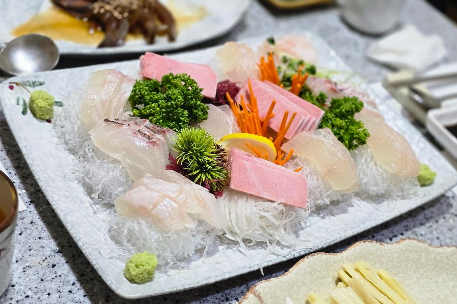 신선함이 느껴지는 사시미