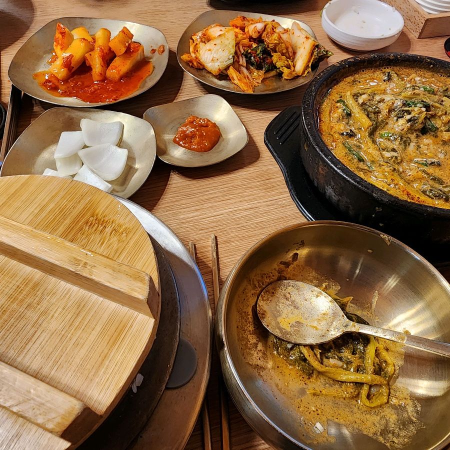 김관식추어명장 한상차림