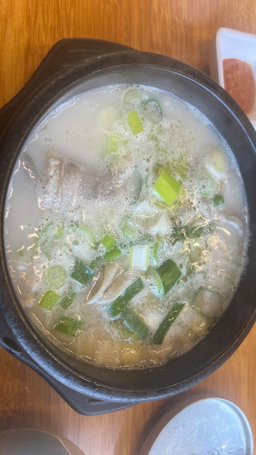 오늘도마순대국의 뽀얀 국물