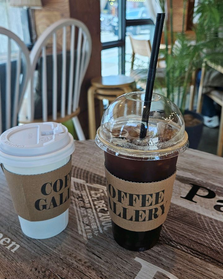 테이크 아웃 컵 디자인