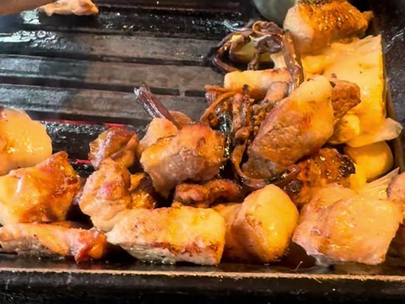 불판 위의 흑돼지