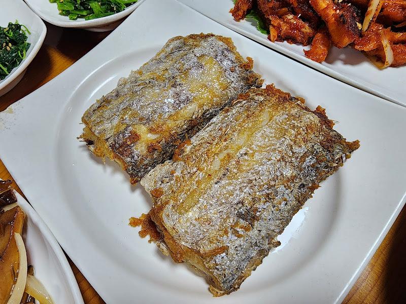 노릇노릇한 갈치구이