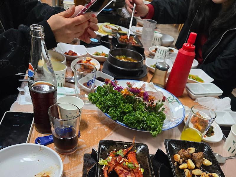 싱싱한 쏘가리회 한상차림