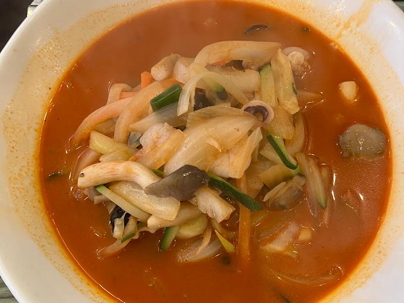 채소가 듬뿍 들어간 짬뽕