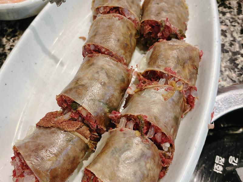 윤기가 흐르는 순대의 클로즈업 샷