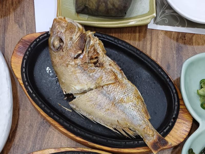 따뜻한 생선구이