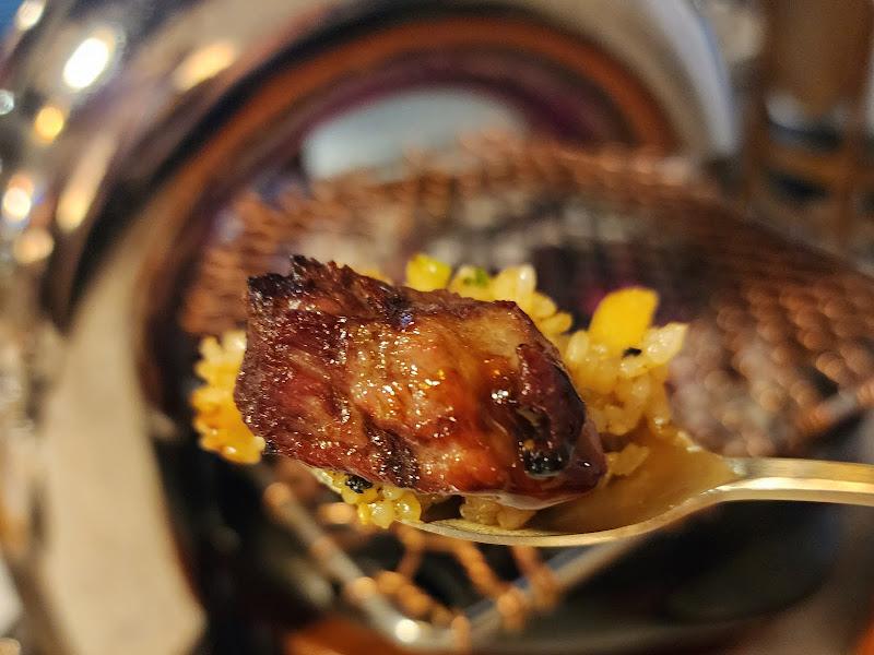 양고기 볶음밥 한 입