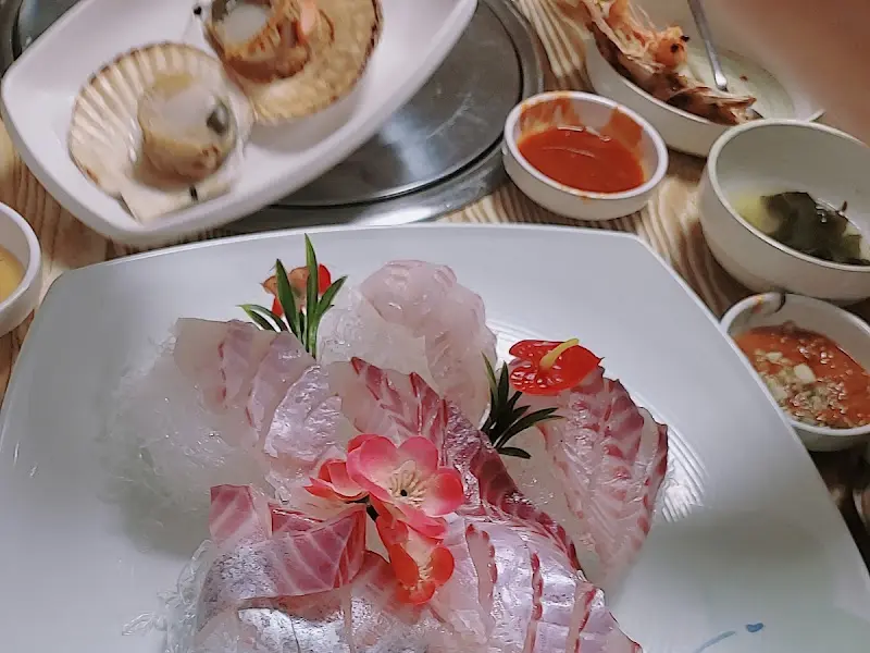 신선한 해산물 모듬