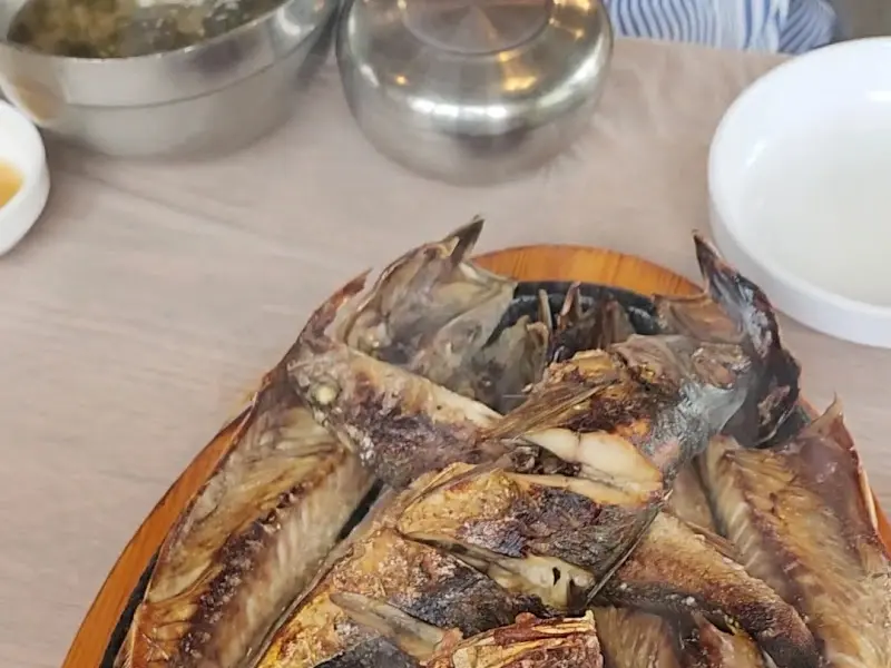 클로즈업으로 담아본 생선구이