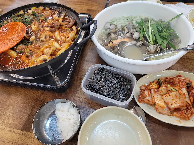 푸짐한 해물 요리