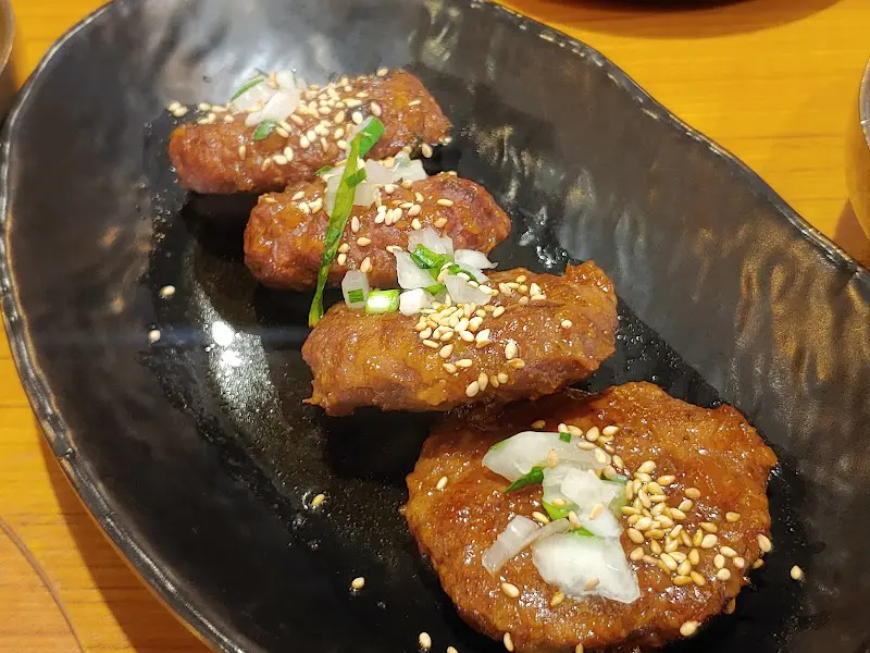 고소한 풍미가 일품인 떡갈비