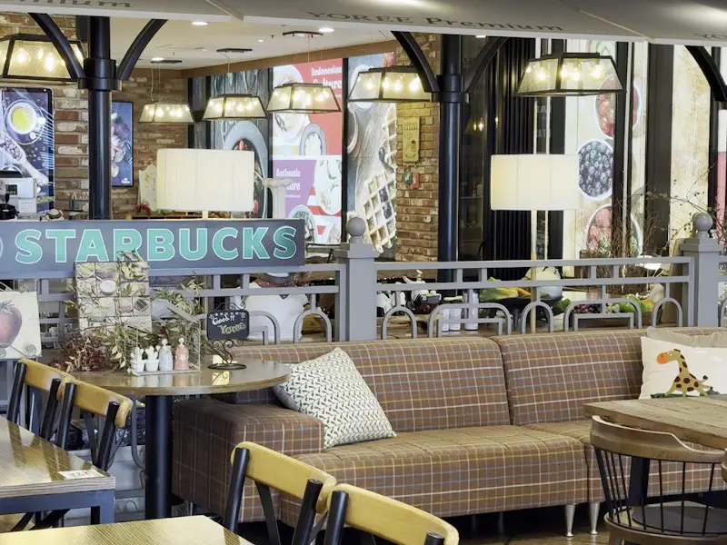 카페 공간 전경