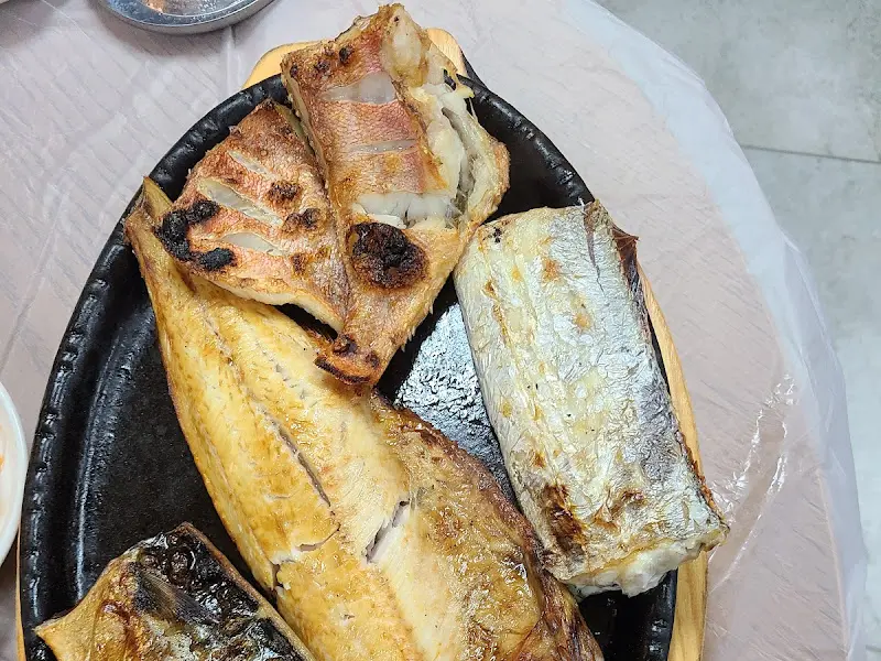 생선구이 근접샷