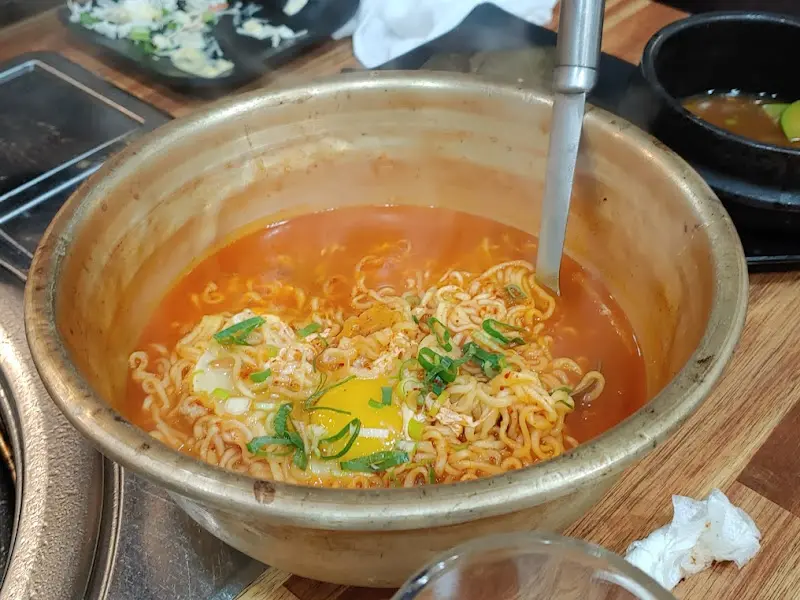 두목고기집 김치라면