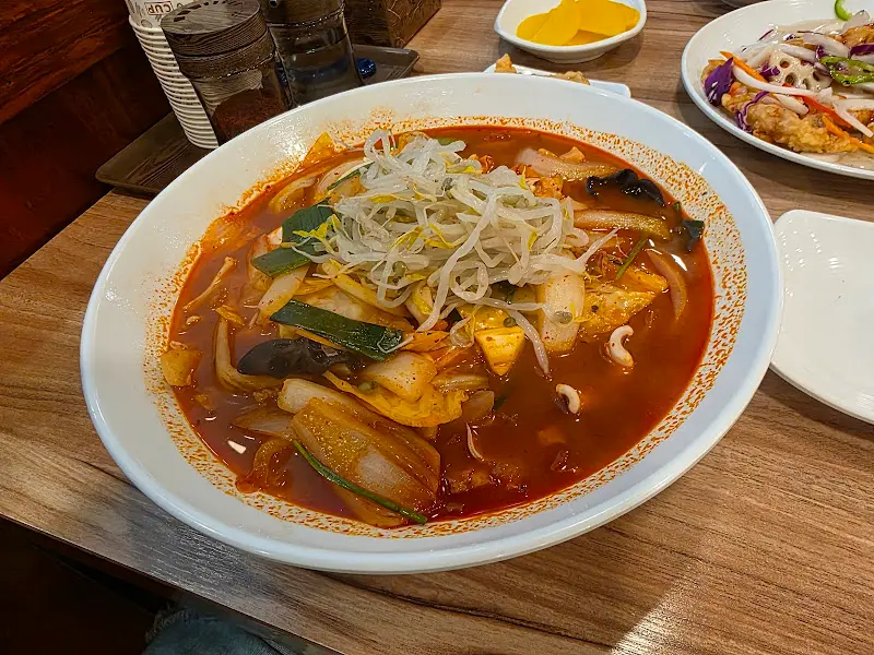 푸짐한 짬뽕