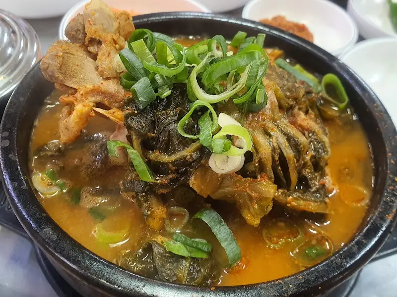 뼈해장국의 디테일 컷