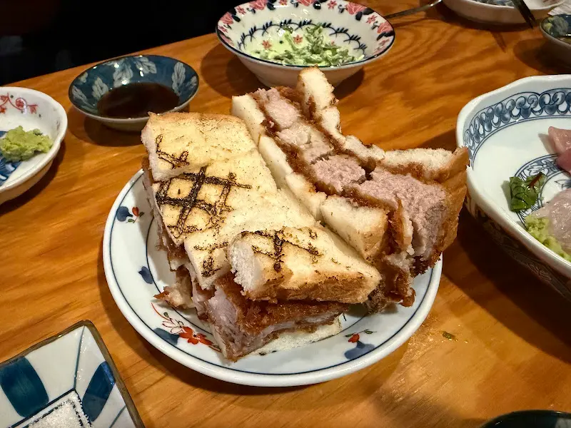 두툼한 돈까스 샌드