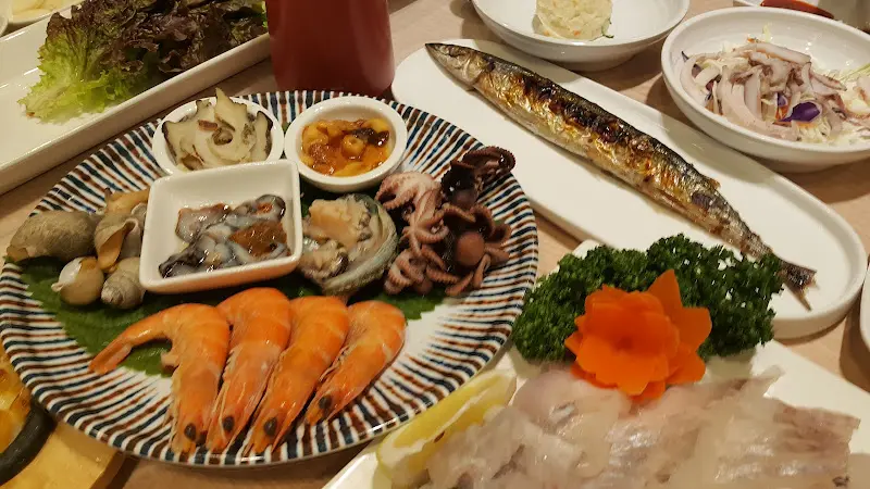 다양한 해산물 요리