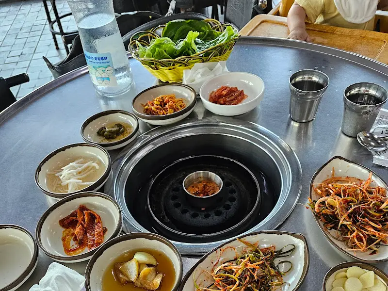 흑돼지 한 상 차림