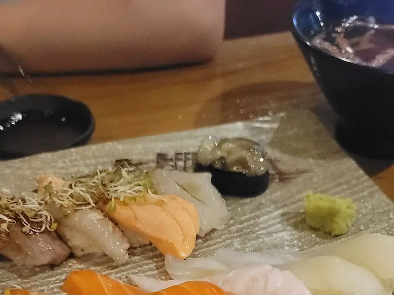 싱싱한 재료로 만든 초밥