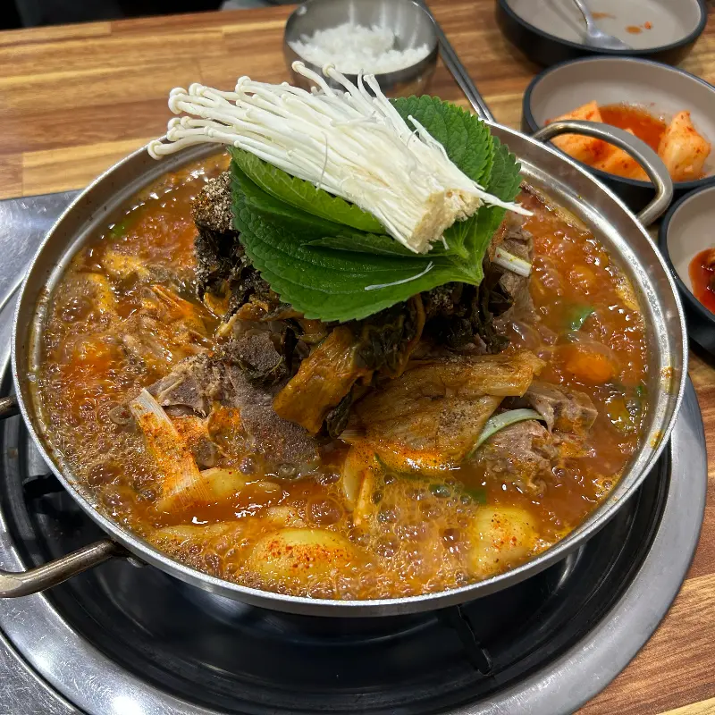 감자탕 전체 샷
