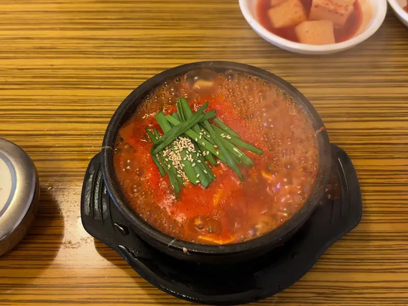 굴순두부찌개