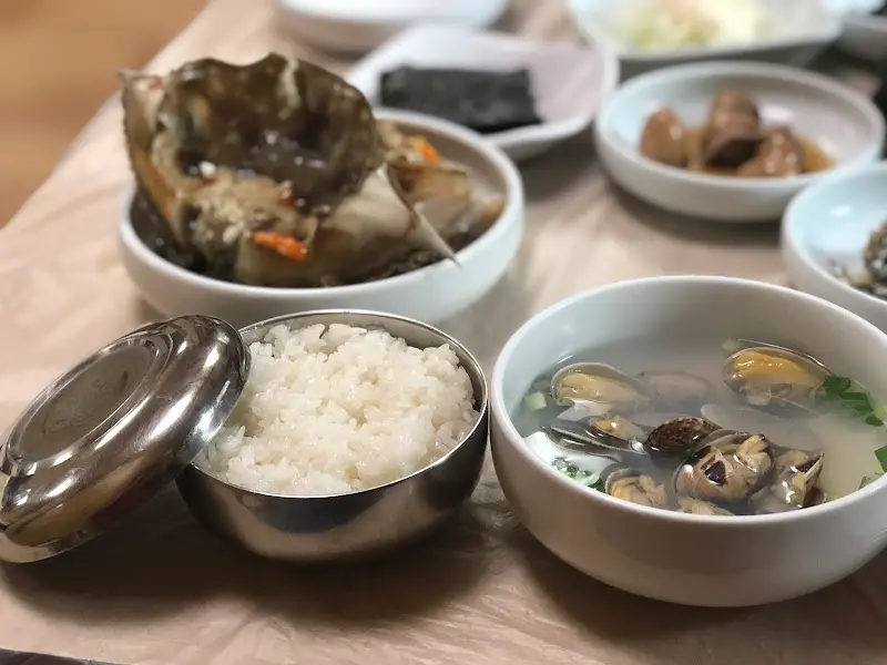 간장게장과 밥, 조개탕