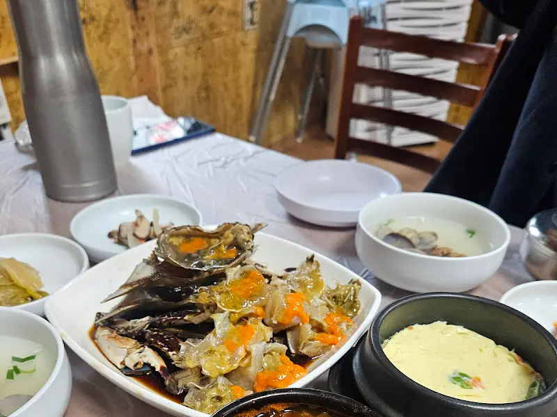 간장게장 한 상 차림