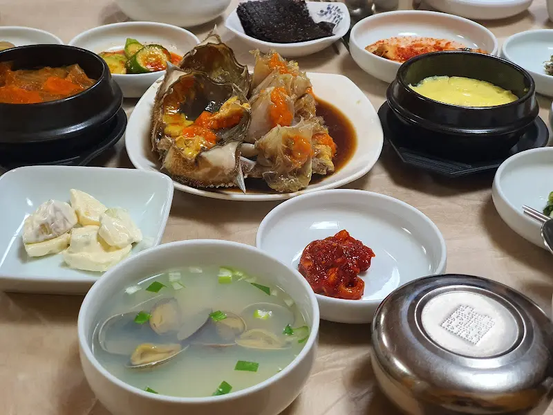 간장게장과 밑반찬