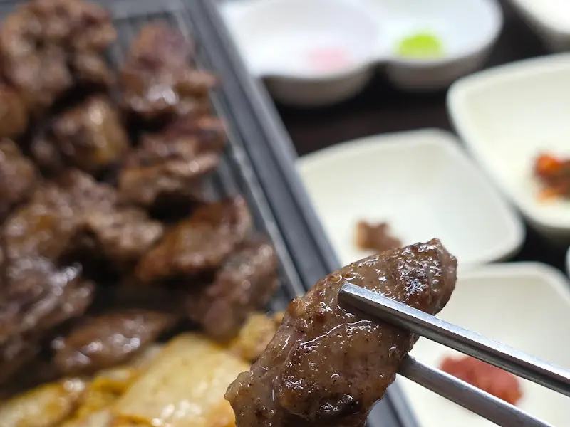 맛있는 고기 한 점