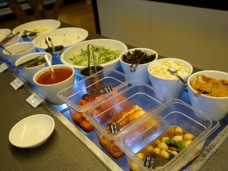 황솔촌 샐러드바